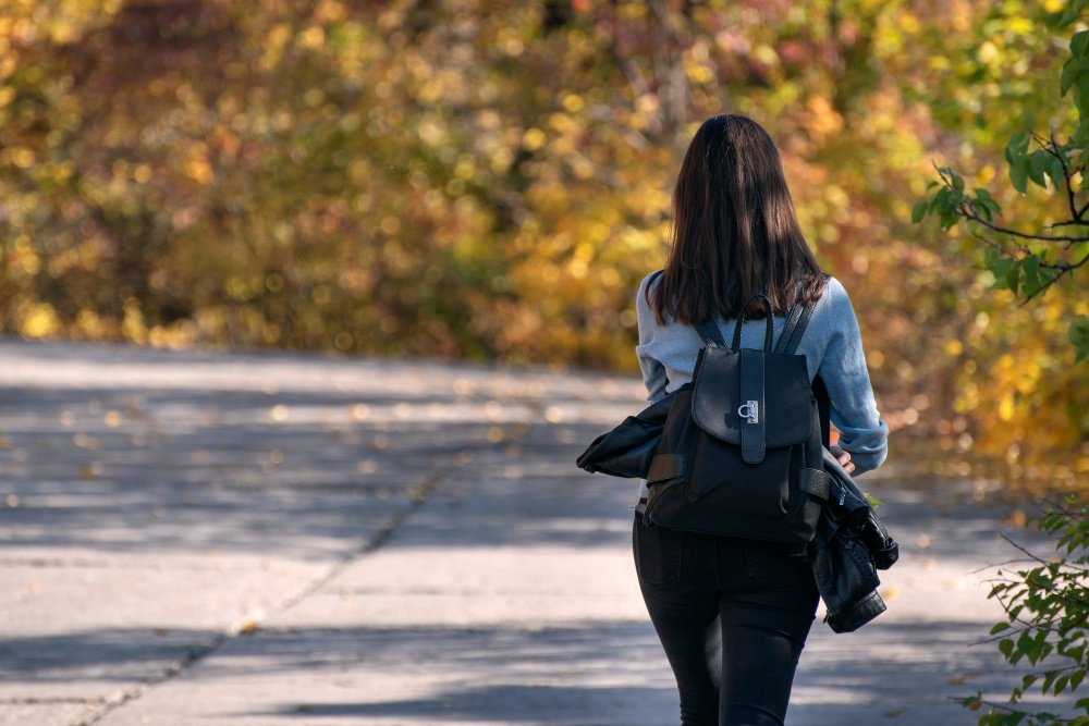 Ar vaikščiojimas po valgio gali išgelbėti širdį? Harvardo tyrimas pateikia paprastą atsakymą